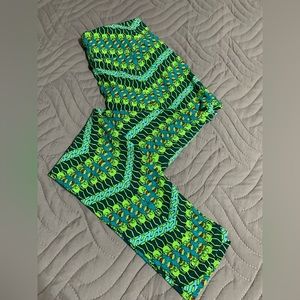 LulaRoe leggings, one size, Kermit the frog pattern